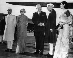 Economic Policy: Gandhi vs. Nehru