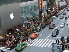 Insane wait for iphone 6 over