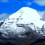 China assures India to open up new pilgrim route to Kailash Manasarovar by 2015