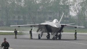 J-20: China puts stealth fighter into combat servicexcz