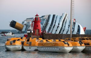 15 Canadians rescued from the storm stuck Cruise