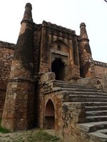 खिड़की मस्जिद