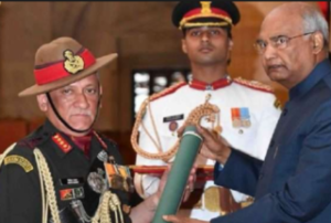 President presents Gallantry Awards