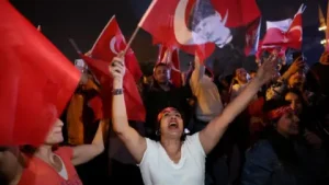 Turkey: Opposition declare victory declares victory in local polls