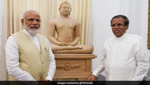 Sri Lankan President Maithripala Sirisena gifts Samadhi Buddha Statue to PM Modi