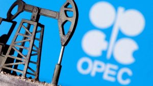 OPEC extends oil production cuts to boost price