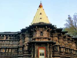 कोल्हापुर में मंदिर