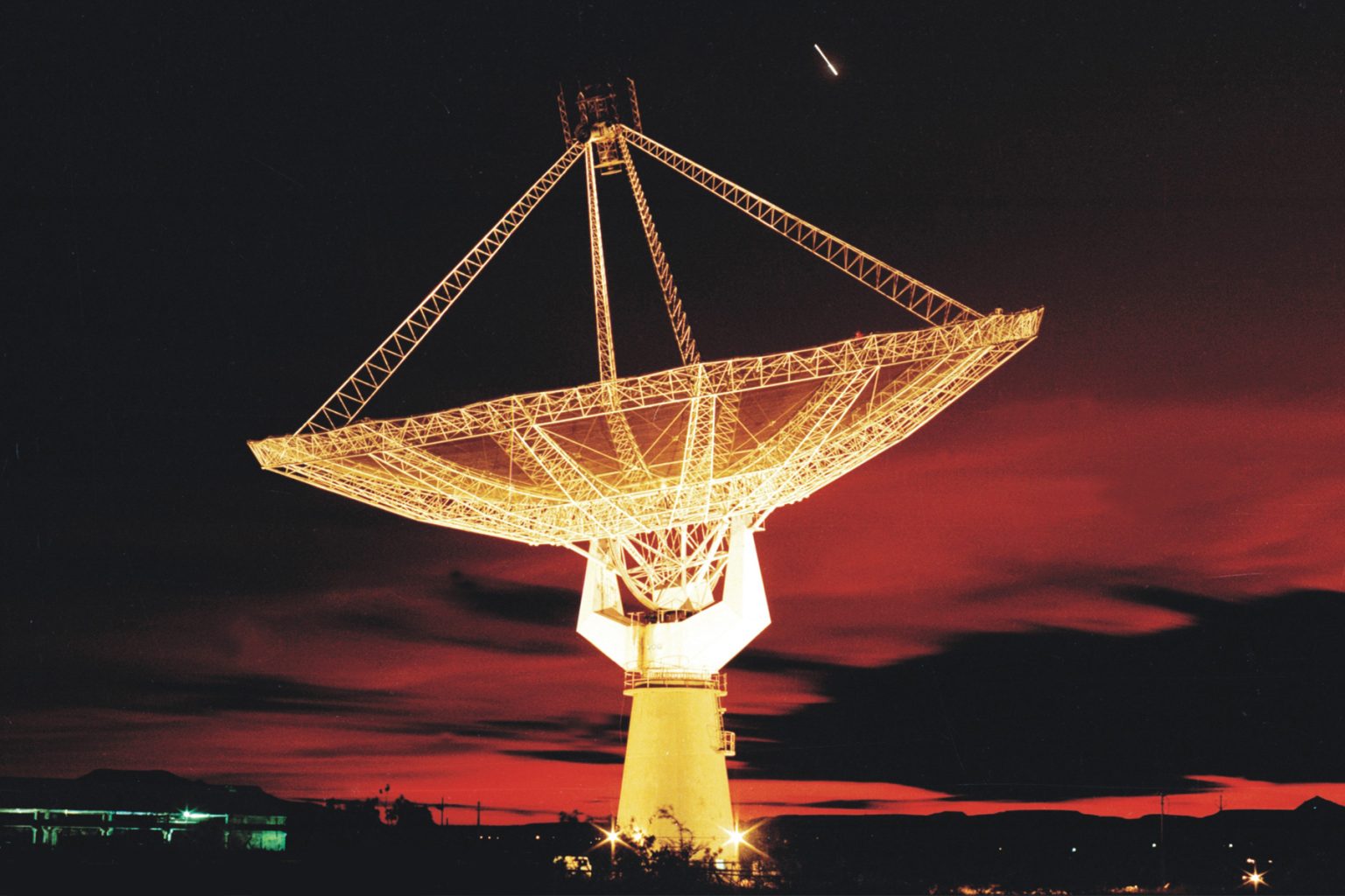 MeerKAT Radio Telescope Two Giant Radio Galaxies discovered GKToday