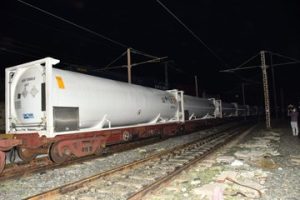 Oxygen Express : रेलवे अब तक देश भर में 31,000 मीट्रिक टन से अधिक मेडिकल ऑक्सीजन डिलीवर कर चुका है
