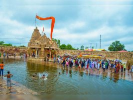 गुजरात मंदिर उत्सव