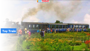 दार्जिलिंग हिमालयन रेलवे रूट पर टॉय-ट्रेन सफारी शुरू की गयी