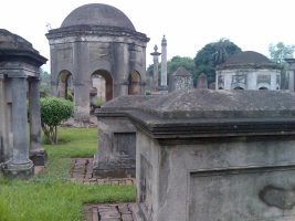 बहरामपुर में स्मारक