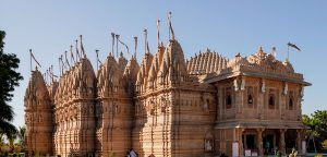 भद्रेश्वर के स्मारक