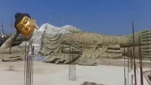 बोधगया में बनाई जा रही है शयन मुद्रा में भारत में भगवान बुद्ध की सबसे बड़ी मूर्ति