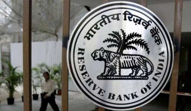 RBI Mandates Minimum Two Whole-Time Directors for Indian Banks