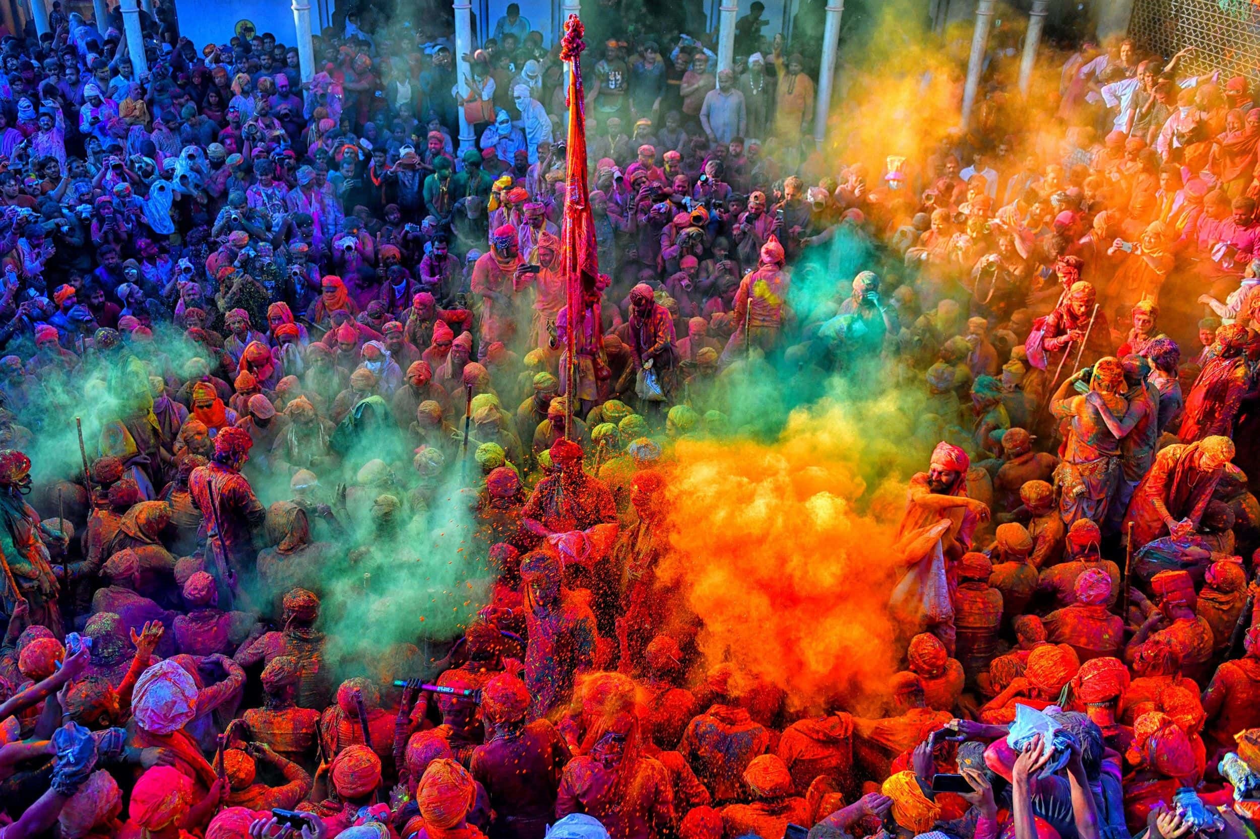 Celebrate The Vibrant Colors Of The Indian Holi Festival