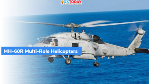 MH60R हेलीकॉप्टर ने INS कोलकाता से सफलतापूर्वक लैंड और टेक ऑफ किया