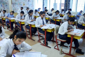 2025 से वर्ष में दो बार कक्षा 10 और 12 की बोर्ड परीक्षाएँ आयोजित की जाएंगी