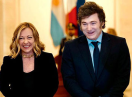 Italian Grants Citizenship to Argentina’s President