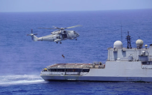 INS टबर, पनडुब्बी और P-8I विमान ने किया यूके कैरियर ग्रुप के साथ संयुक्त अभ्यास, हिंद महासागर में बढ़ती नौसैनिक साझेदारी का प्रतीक