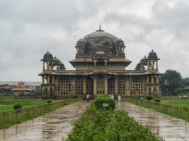 मध्यप्रदेश हाईकोर्ट का ऐतिहासिक निर्णय: सूफी संत हज़रत शेख मोहम्मद ग़ौस की मजार पर धार्मिक आयोजन की याचिका खारिज