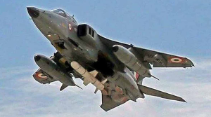 क्यों अब भी सेवा में है जगुआर फाइटर जेट: IAF के लिए मजबूरी या रणनीतिक जरूरत?