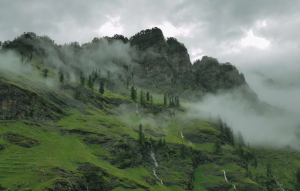 कश्मीर घाटी का जलवायु रहस्य: उष्णकटिबंधीय वन से ठंडी वादी तक की भूगर्भीय यात्रा