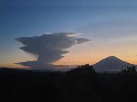 Ancient Volcanic Arc Discovered Beneath South China