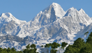 हिमालयी क्षेत्र की जलवायु चुनौतियाँ: सुरक्षित सीमाओं से लेकर सतत विकास तक का संतुलन