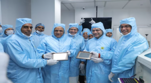 गुजरात के साणंद में देश की पहली एंड-टू-एंड सेमीकंडक्टर OSAT पायलट लाइन का शुभारंभ