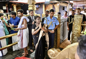 President Droupadi Murmu Offers Prayers at Sabarimala Temple