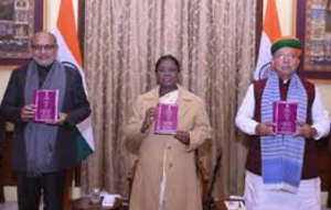 राष्ट्रपति द्रौपदी मुर्मू ने संथाली भाषा में संविधान किया जारी: ओल चिकी लिपि में प्रकाशित संस्करण