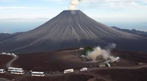 Indonesia Raises Alert for Mount Bur Ni Telong Volcano