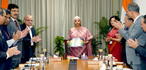 राष्ट्रीय मौद्रीकरण पाइपलाइन 2.0 के तहत नागरिक उड्डयन क्षेत्र के लिए 27,500 करोड़ रुपये का लक्ष्य