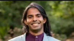 स्कॉटलैंड संसद में चुने गए तमिलनाडु के ट्रांसजेंडर नेता क्यू मणिवन्नन