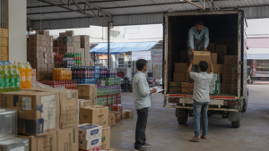 डिस्ट्रीब्यूशन का वो सीक्रेट गेम जो आम ब्रांड्स को FMCG किंग बनाता है