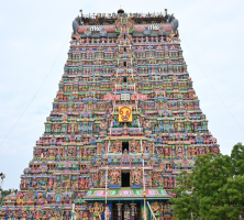 मदुरै मीनाक्षी मंदिर में 17 साल बाद महाकुंभाभिषेक, आस्था और विरासत का संगम